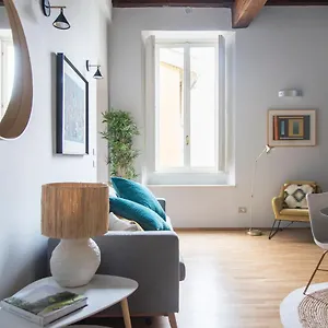 Apartment Youhosty - Santa Marta 11 Italy