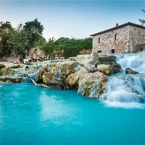Le Cascatelle , Saturnia Italia